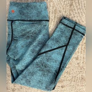 Vimmia Blue Cropped Leggings
